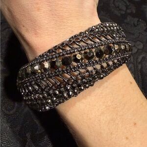 Elegant Black Beaded Bracelet